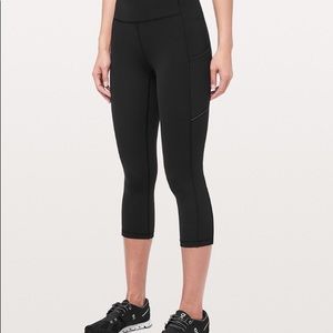 Lululemon Speed Up Crop 21”
